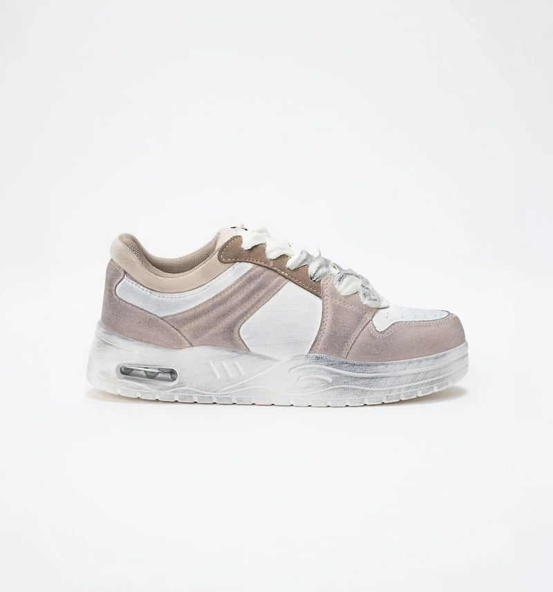 SNEAKER WITH AGED EFFECT