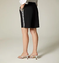 HIGH WAIST BERMUDA SHORTS WITH DIAGONAL POCKET