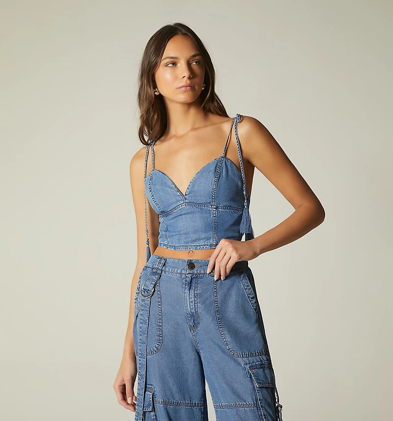 WOMEN'S TASSEL STRAP CROP TOP