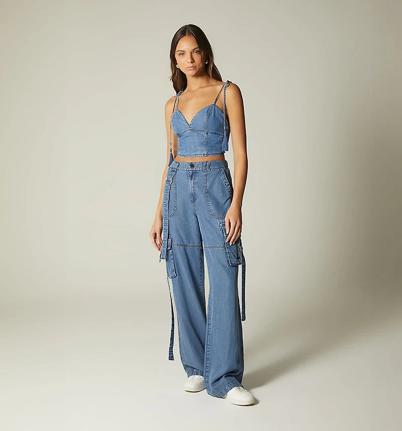 WOMEN'S TASSEL STRAP CROP TOP