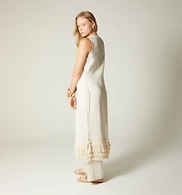 SLEEVELESS BLOUSE WITH ACCESSORIES