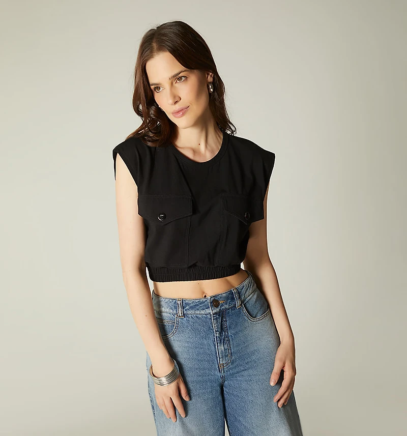 SLEEVELESS T-SHIRT WITH ELASTIC AND POCKETS
