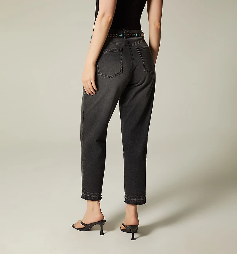 HIGH WAIST BOYFRIEND JEAN, HEM WITH ROLL-UP
