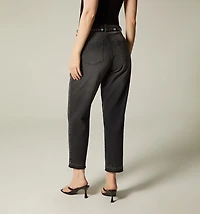 HIGH WAIST BOYFRIEND JEAN, HEM WITH ROLL-UP