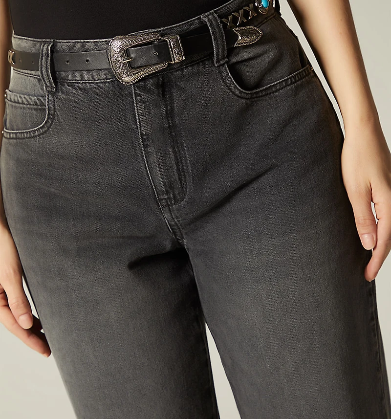 HIGH WAIST BOYFRIEND JEAN, HEM WITH ROLL-UP