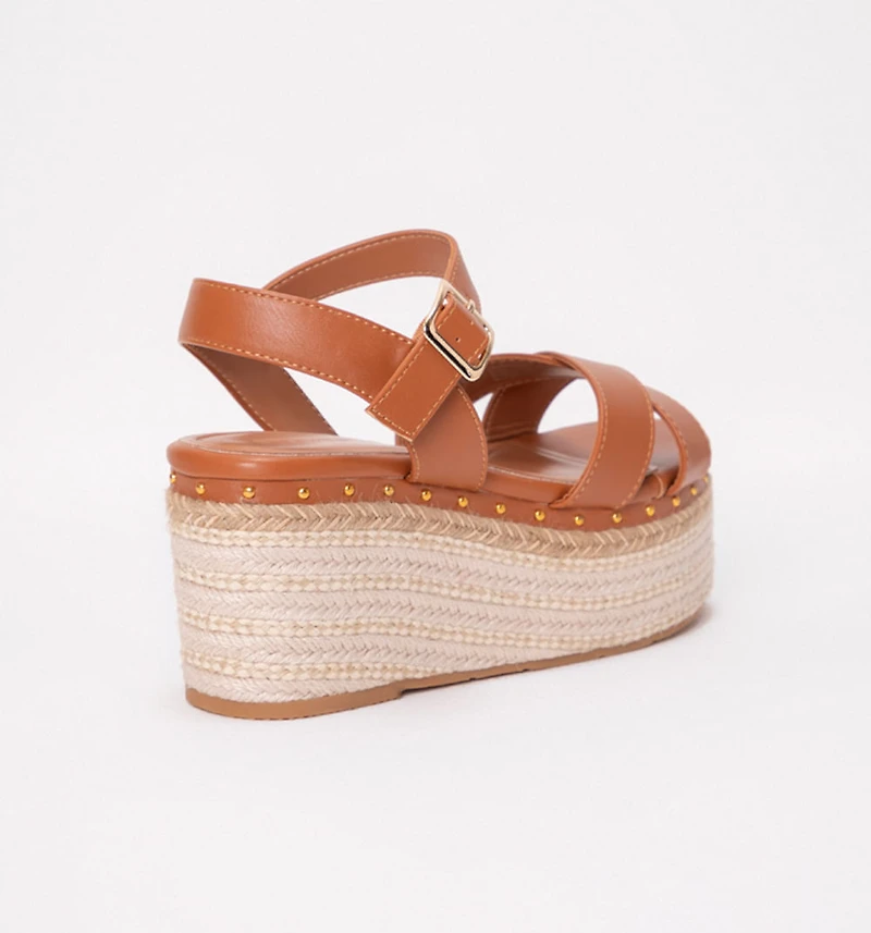 Flat Sandal with Crossed Upper