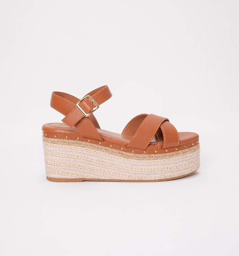 Flat Sandal with Crossed Upper