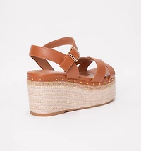 Flat Sandal with Crossed Upper