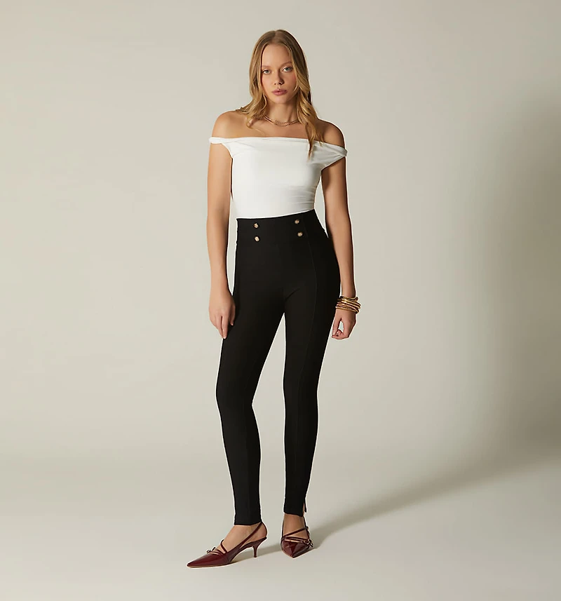 HIGH-WAIST LEGGINGS WITH BUTTONS