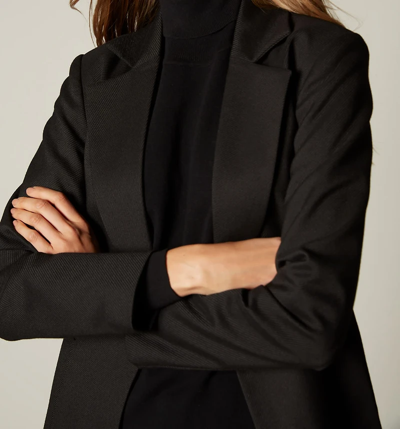 LONG SLEEVE SLIM FIT COAT
