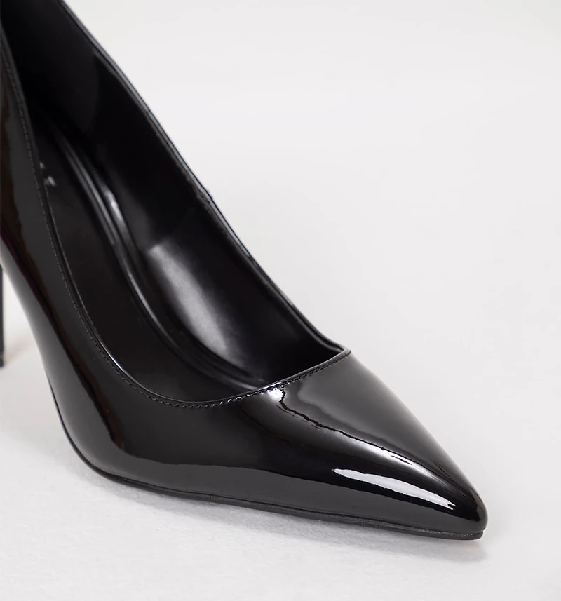 CLOSED STILETTO SHOE
