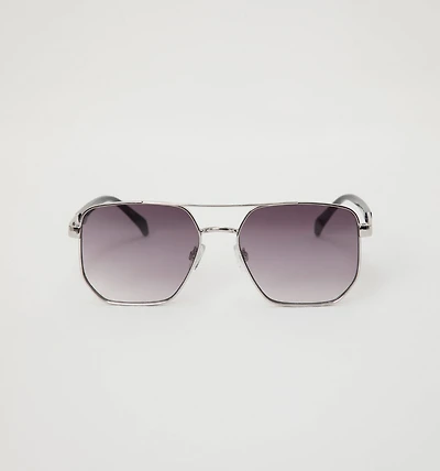 Aviator-style glasses with metal frame