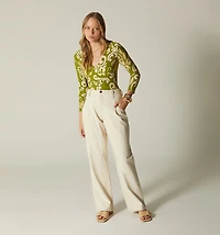 THREE-QUARTER SLEEVE BLOUSE