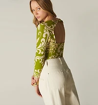 THREE-QUARTER SLEEVE BLOUSE