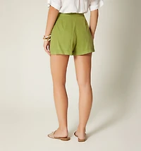 SHORT WAISTBAND AND BUTTON