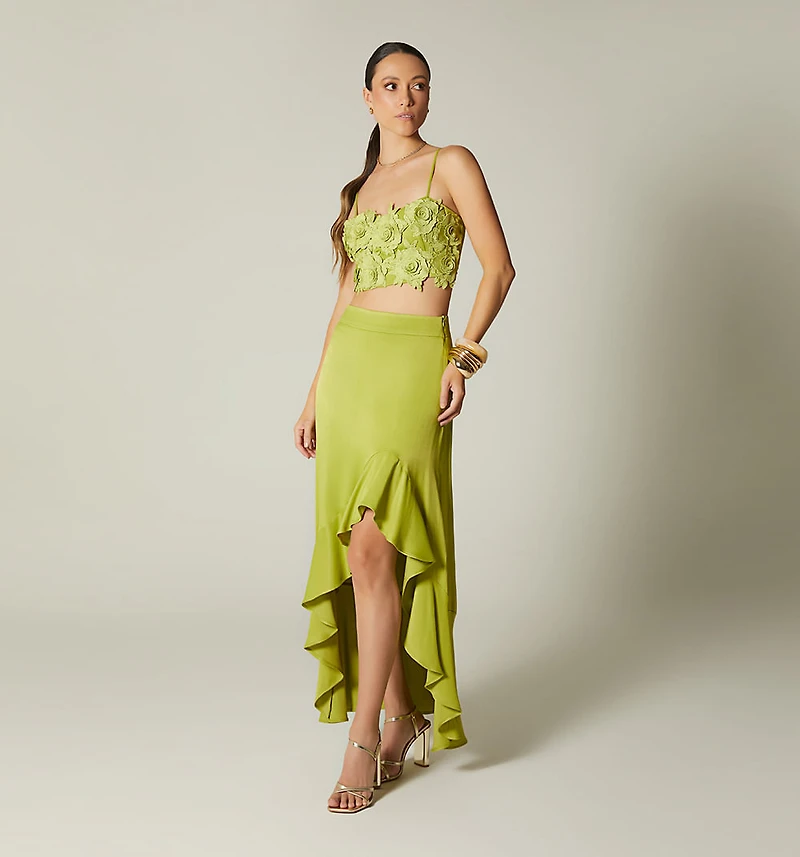 CROP BLOUSE WITH FLOWER APPLIQUES