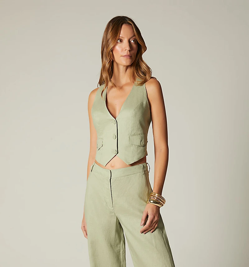 VEST WITH BUTTONS