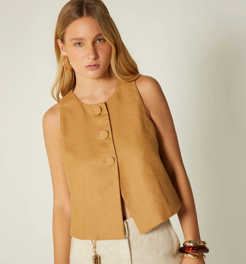 SLEEVELESS BLOUSE WITH BUTTONS