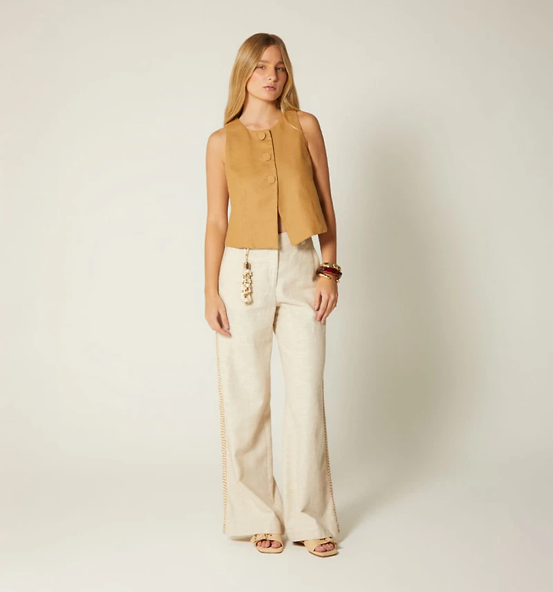 SLEEVELESS BLOUSE WITH BUTTONS