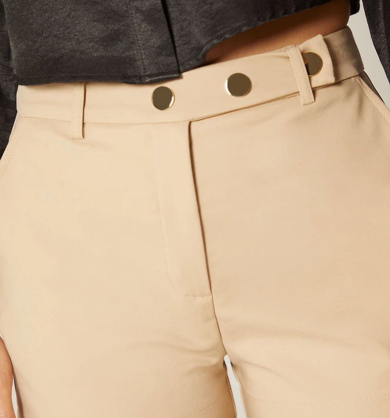 HIGH-WAIST SHORTS WITH SNAP WAISTBAND