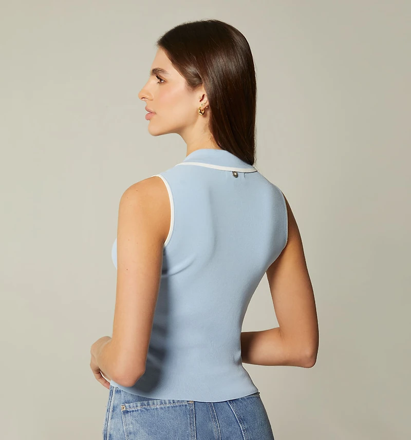 SLEEVELESS KNITTED BLOUSE WITH WHITE PIPING C