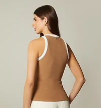 BASIC SLEEVELESS BLOUSE