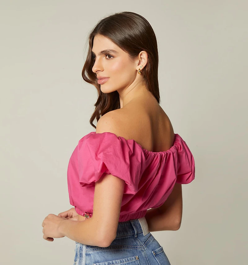 GLOBE OFF-SHOULDER SHORT SLEEVE BLOUSE