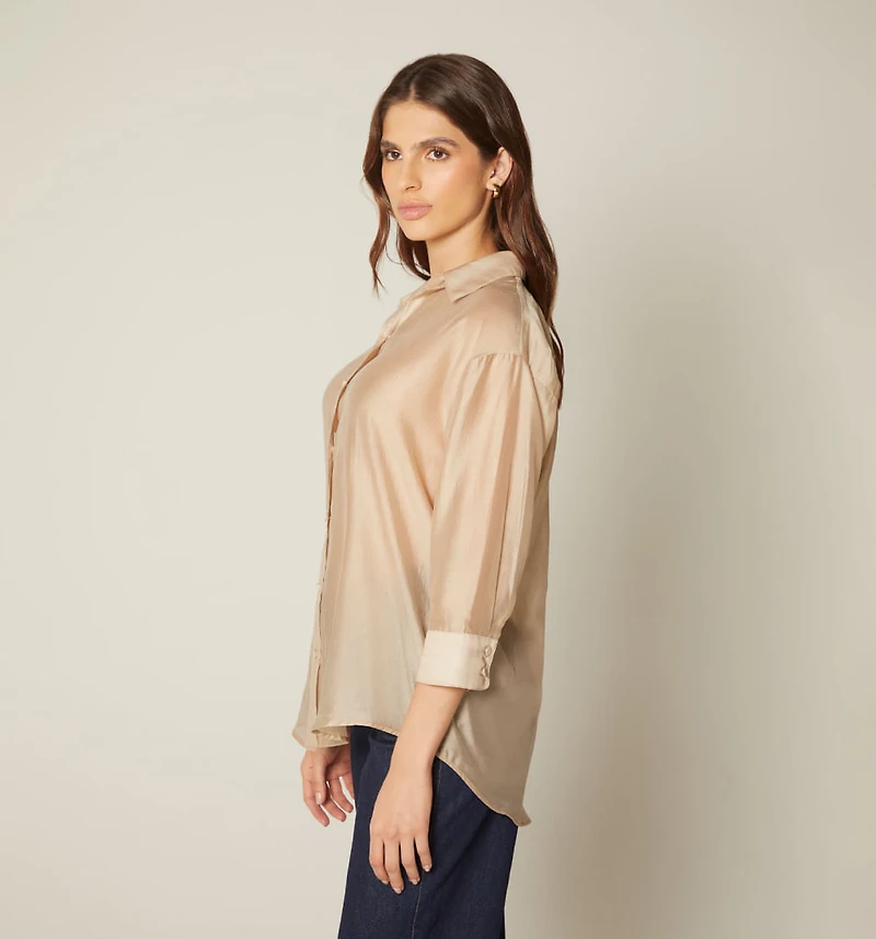 THREE-QUARTER SLEEVE BLOUSE
