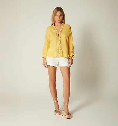 THREE-QUARTER SLEEVE BLOUSE