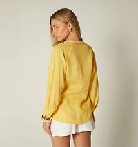 THREE-QUARTER SLEEVE BLOUSE