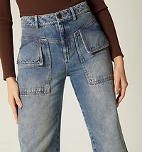HIGH WAIST STRAIGHT LEG JEAN WITH FLAP POCKETS