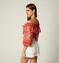 OFF-THE-SHOULDER BLOUSE WITH THREE-QUARTER SLEEVE