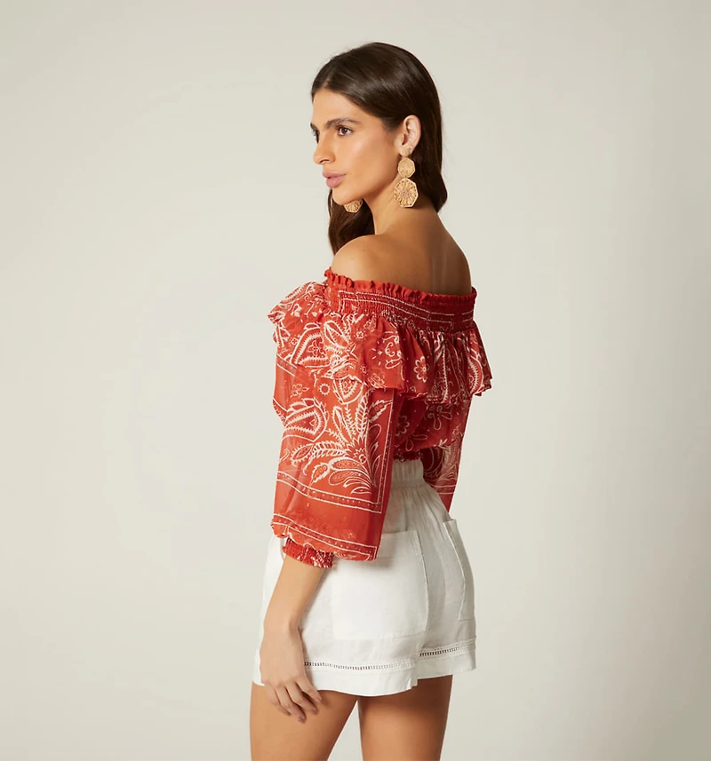 OFF-THE-SHOULDER BLOUSE WITH THREE-QUARTER SLEEVE