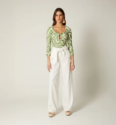 Three-quarter sleeve blouse with hardware