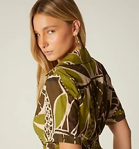 SLEEVELESS BLOUSE