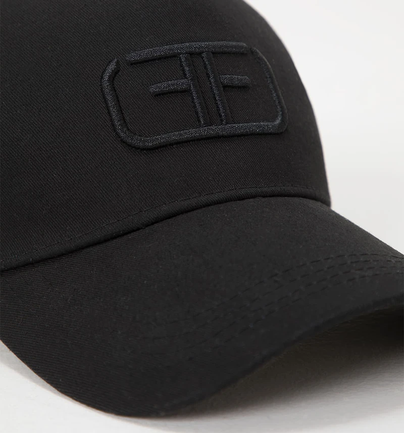 CAP WITH LOGO AND MESH