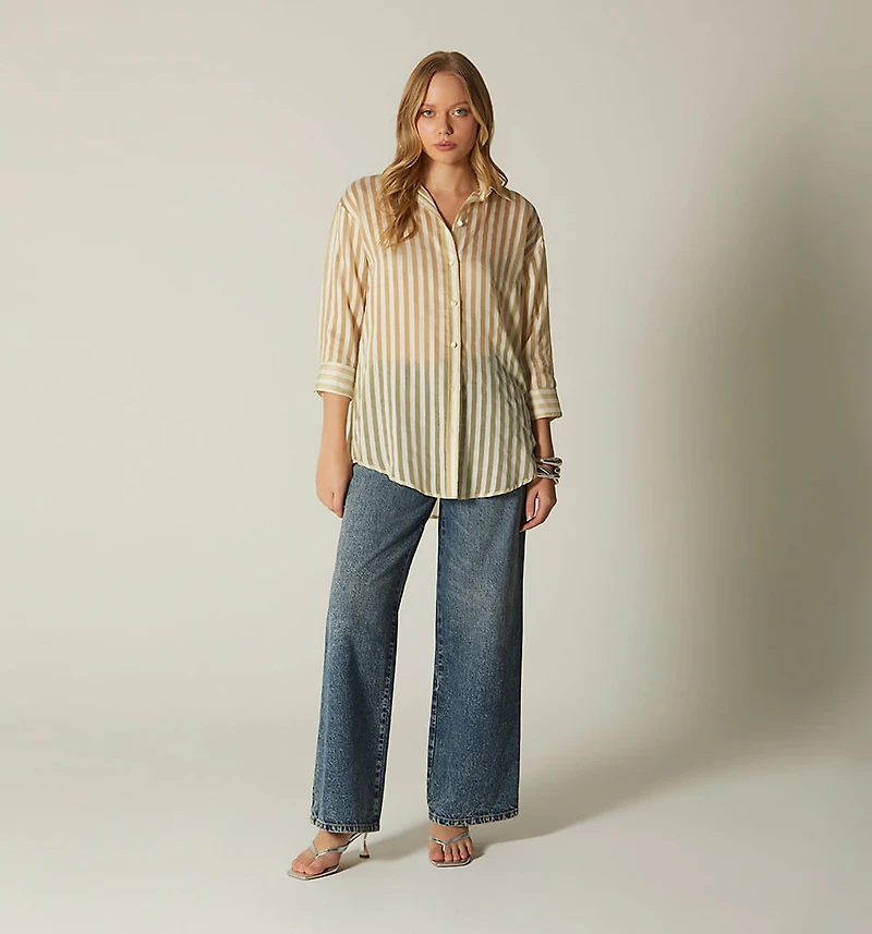 THREE-QUARTER SLEEVE BLOUSE
