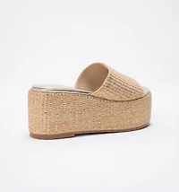 FLAT SANDAL WITH UPPER AND SOLE