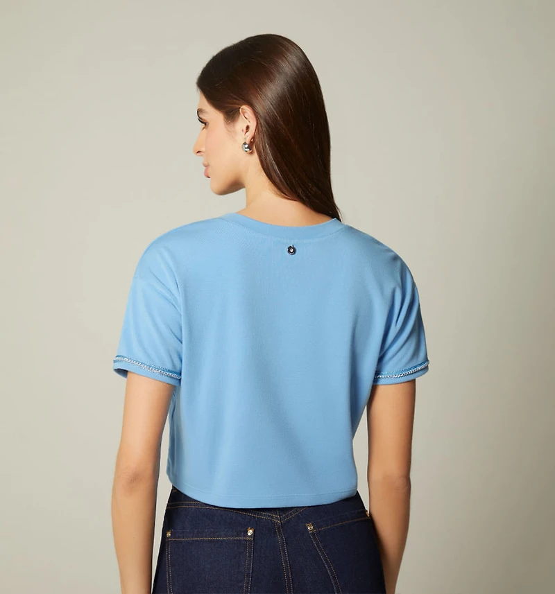 CROP T-SHIRT WITH DETAIL ON SLEEVE