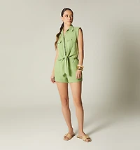 TIE-FRONT SLEEVELESS SHIRT BLOUSE