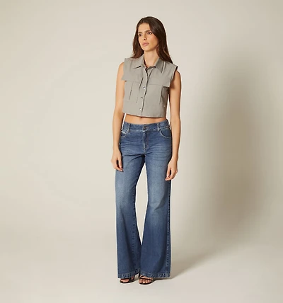 CROP SLEEVELESS, YOKE COLLAR AND POCKETS