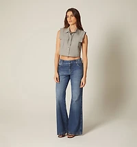 CROP SLEEVELESS, YOKE COLLAR AND POCKETS