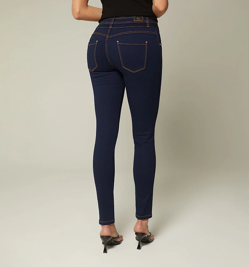 High Waist Ultraslim Jean Waistband Cuts
