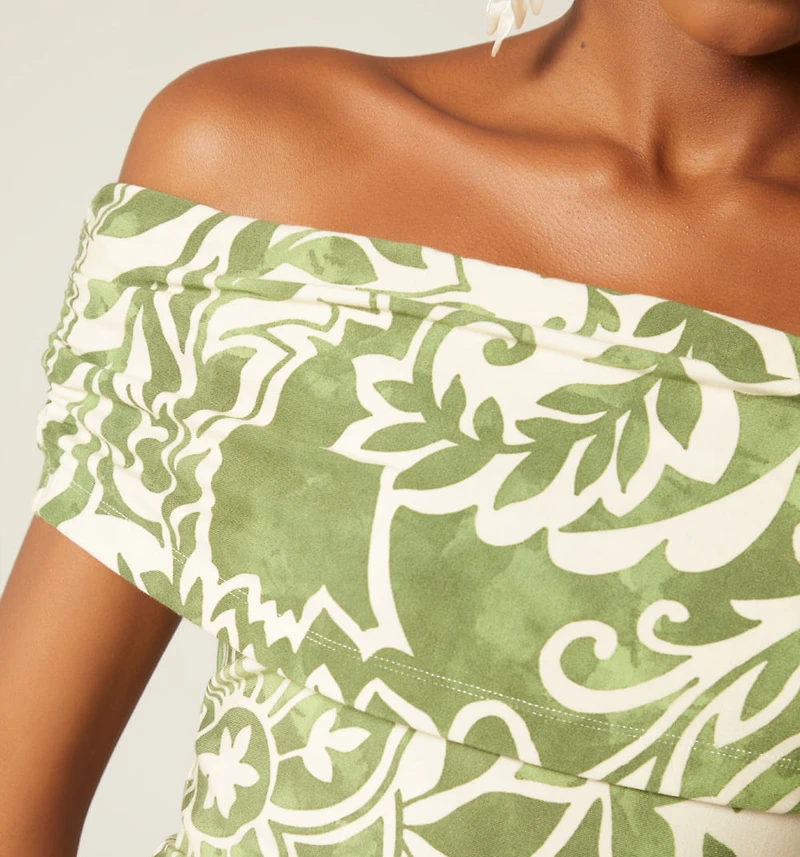 OFF-THE-SHOULDER BLOUSE