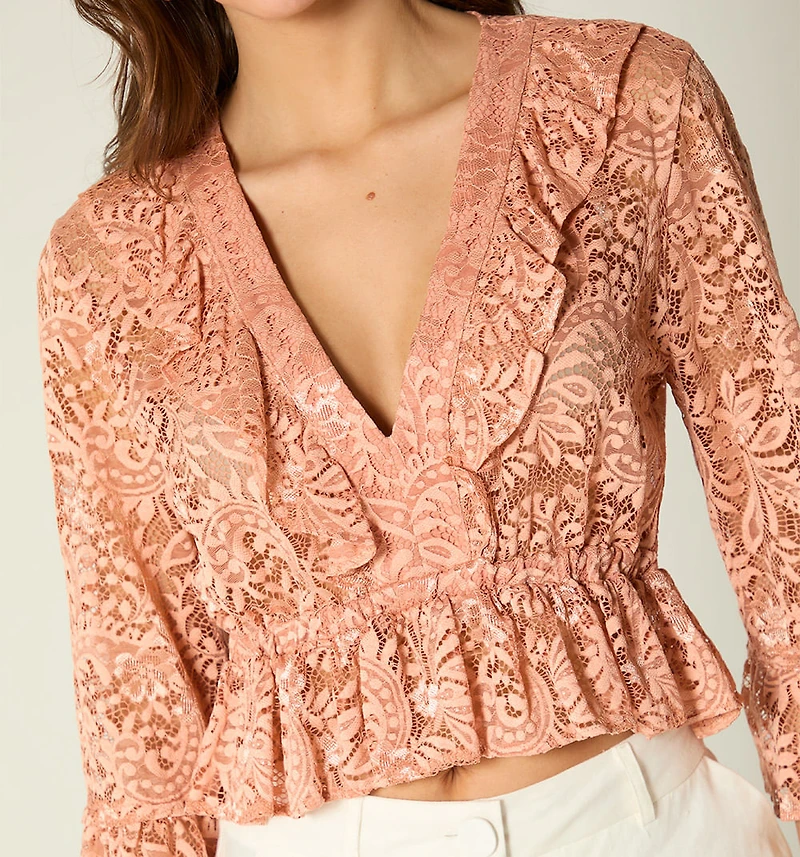 THREE-QUARTER SLEEVE BLOUSE