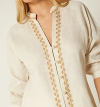 THREE-QUARTER SLEEVE BLOUSE