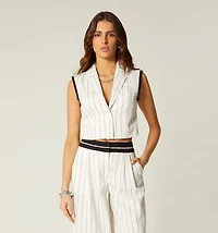 SHORT VEST WITH CONTRAST ARMHOLES
