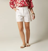 SHORT WITH WAISTBAND AND BUTTON