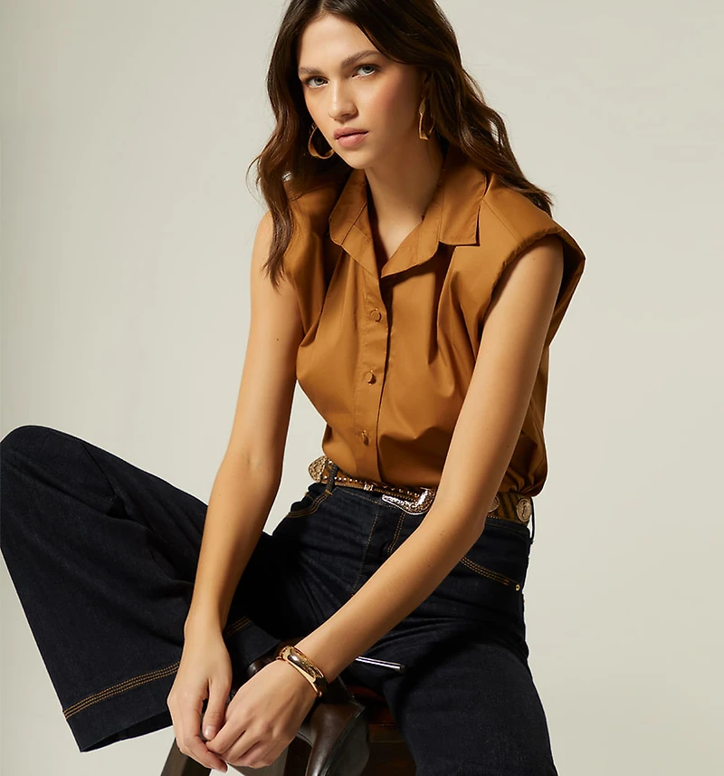 SLEEVELESS BLOUSE WITH SHOULDER PADS