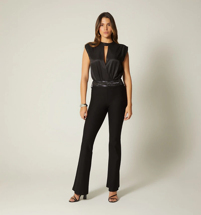 SLEEVELESS BODY WITH CROSSED FRONT